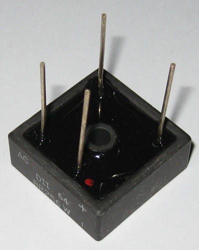 Amp 600 volt - 600,
